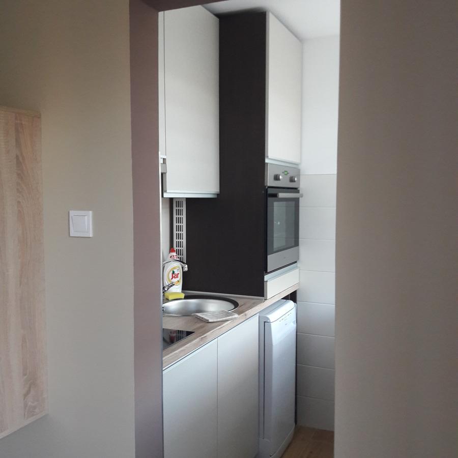 Studio 18 Apartman Kazincbarcika Ngoại thất bức ảnh