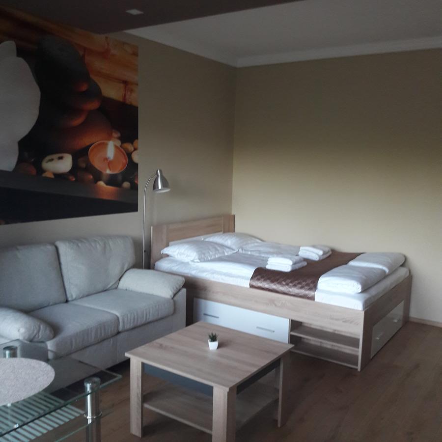 Studio 18 Apartman Kazincbarcika Ngoại thất bức ảnh